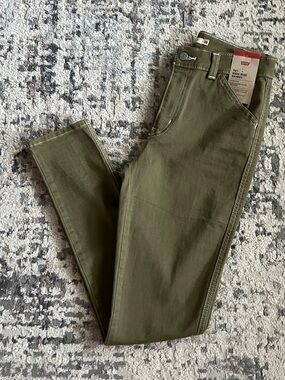 Levi's Women's Skinny Jeans in Olive Green